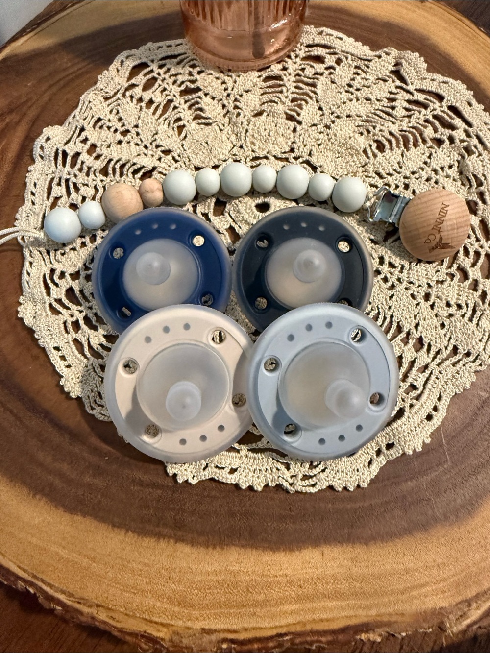 Ninni Co Pacifiers Set of 4 and Pacifier Clip Various Colors